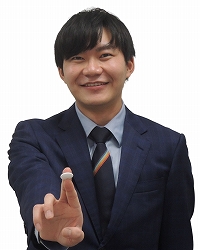 呉 柏毅